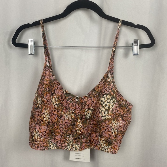 URBAN Outfitters Somedays Lovin Dream Boy Cropped Top - Size Large NWT - Picture 3 of 12